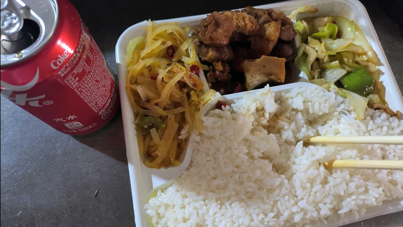 成都住家保姆，月薪几何？揭秘保姆薪资背后的行业真相**
