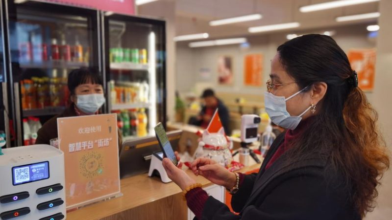 年育儿嫂收费标准
